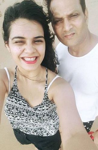 Ayushi Gupta with her father