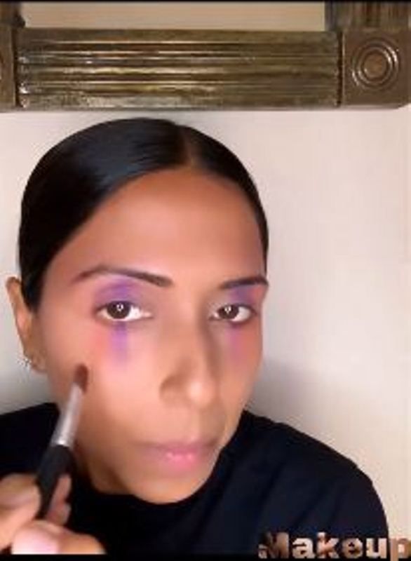 Candice Pinto`s Facebook video doing makeup