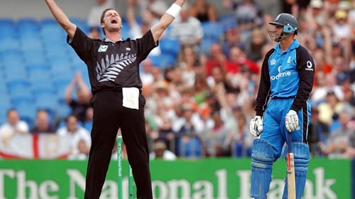 Chris Cairns celebrating after a wicket during a match with England