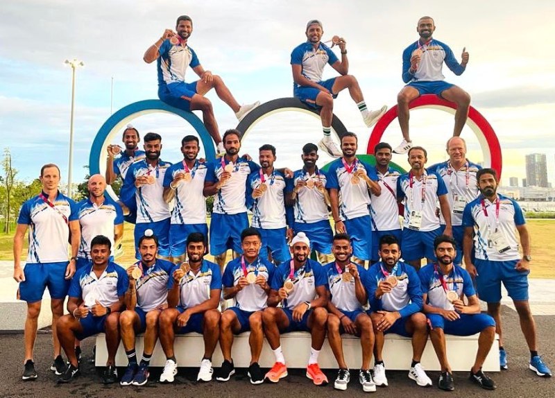Indian men's team posing with bronze medal at the 2020 Summer Olympics