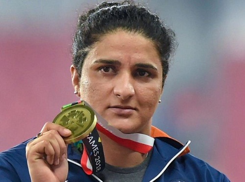 Seema Punia with her medal
