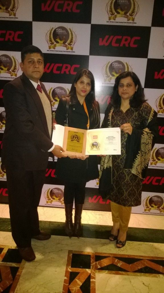 Aarti Sehwag with her WCRC Leaders Asia Excellence Award