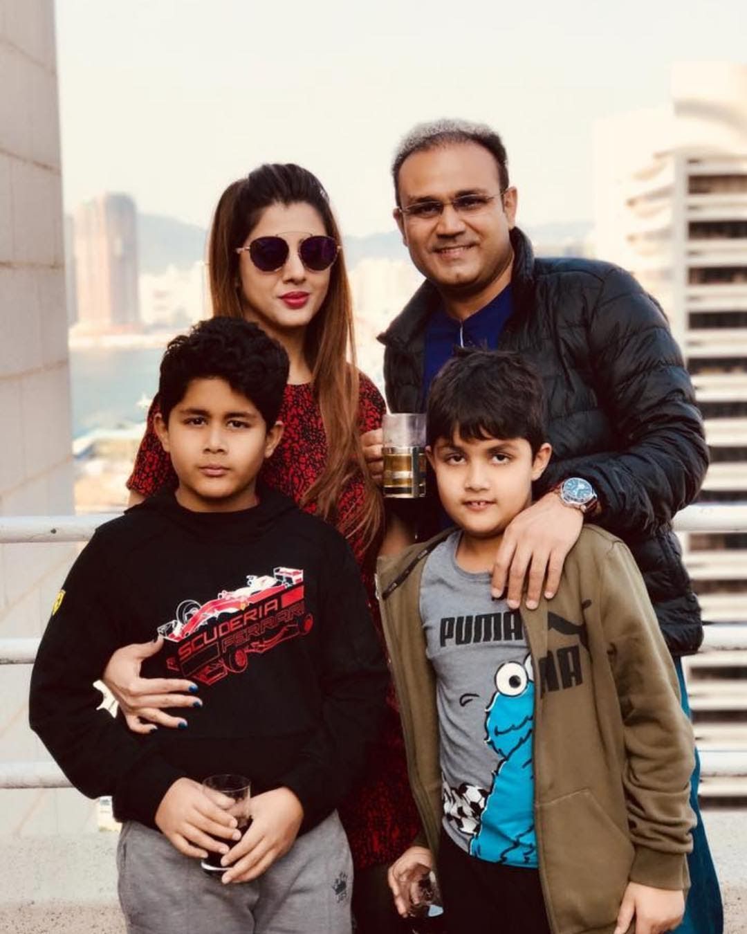 Aarti Sehwag with her family 