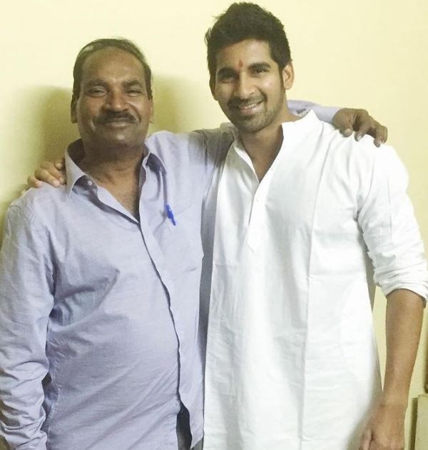 Akshay Waghmare with his father