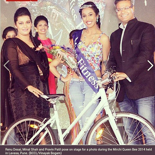 Meenal Shah after winning the Miss. Fitness title at Mirchi Queen Bee 2014 competition