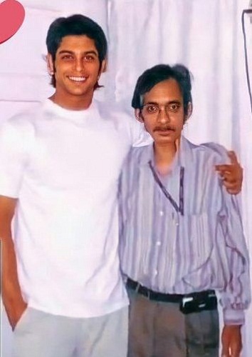 Siddharth Shukla with his father