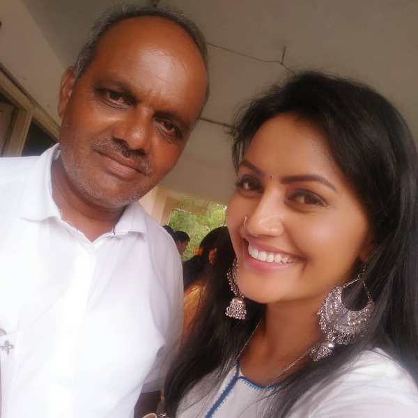 Sonali Patil with her father