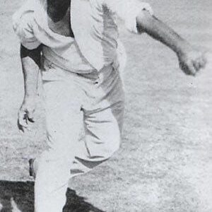 Vinoo Mankad bowling