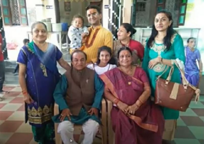Ghanshyam Nayak with his family members