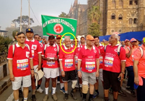 Ian Cardozo (in the circle) with other war-disabled army men at the Mumbai Marathon in 2019