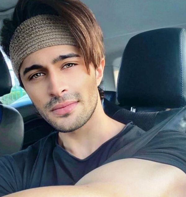 Ieshaan Sehgaal (Bigg Boss 15) Height, Age, Girlfriend, Family, Biography &  More » StarsUnfolded