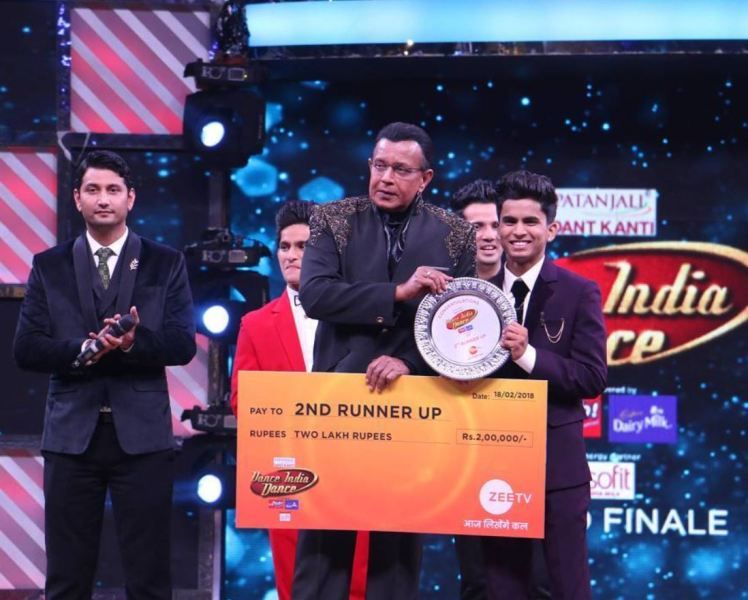 Piyush Gurbhele awarded as the second runner-up at the dance show 'Dance India Dance Season 6'