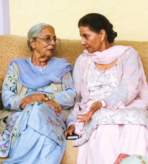 Preneet with her mother