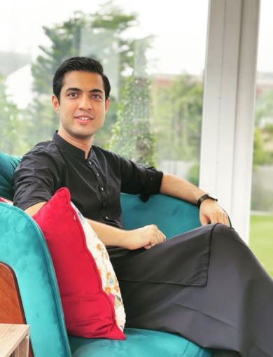 Iqrar Ul Hassan Height, Age, Girlfriend, Wife, Family, Biography & More ...