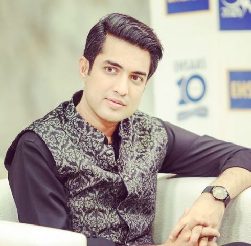 Iqrar Ul Hassan Height, Age, Girlfriend, Wife, Family, Biography & More ...