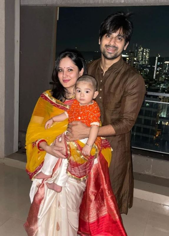 Kunal Verma with his wife and son