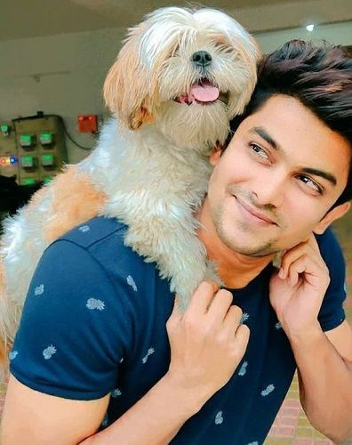 VJ Sunny with his pet dog Laura