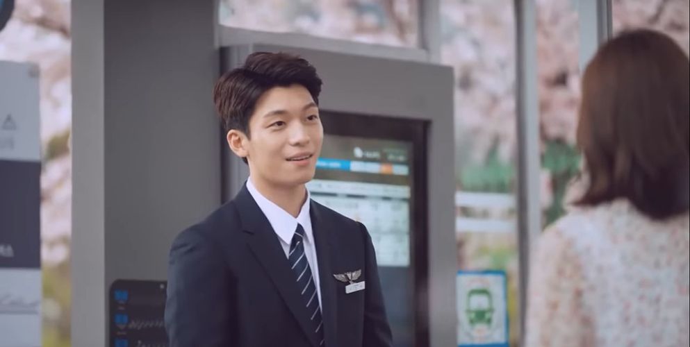 Wi Ha-joon in the advertisement for Galaxy S8 X KT