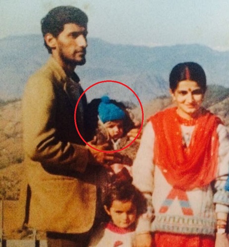 A childhood picture of Rohini Dilaik with Rubina Dilaik and her parents