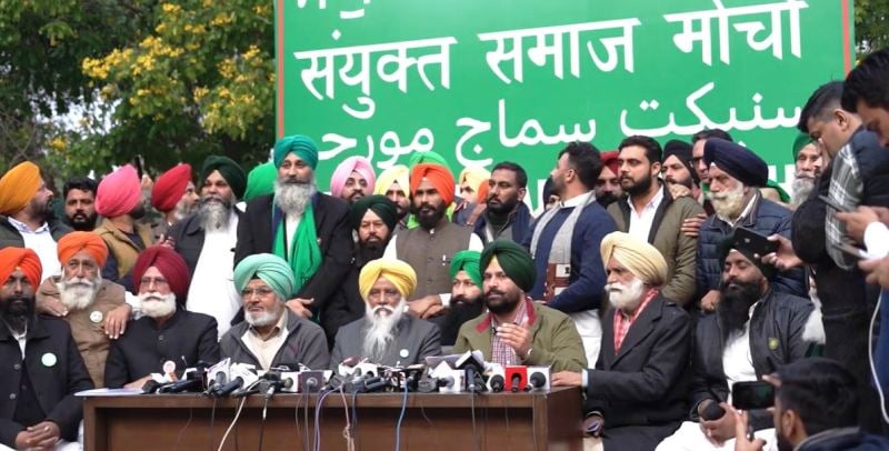 Balbir Singh Rajewal, along with his co-party members, campaigning for Sanyukt Samaj Morcha (SSM) in 2021