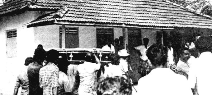 Chacko's funeral procession passing by Sukumara Kurup's house