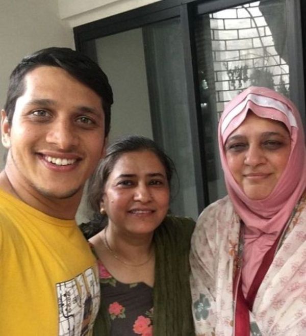 Nishad Fatima with her mother and brother