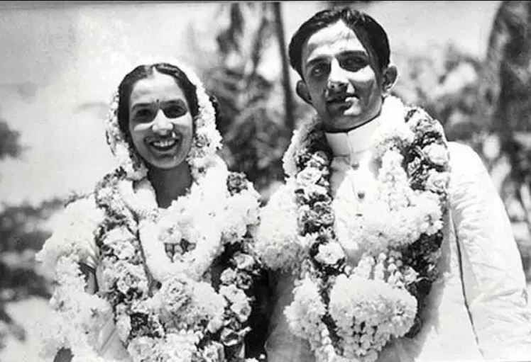 A wedding picture of Vikram Sarabhai and his wife, Mrinalini Sarabhai
