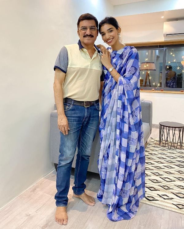 Juhi Godambe with her father Bharat Godambe