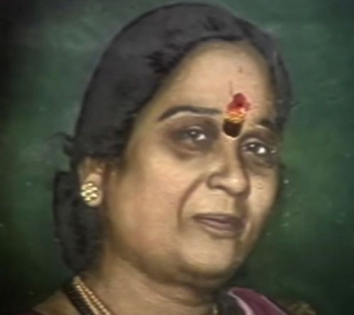 Laxmikant Berde's mother