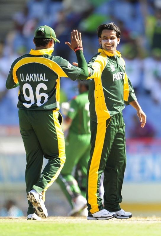 Mohammad Hafeez celebrates after removing Bangladesh's Tamim Iqbal on 1 May 2010 in the ICC World Twenty20