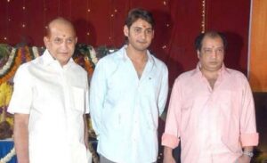 Ramesh Babu (right)  with his father Krishna, and brother, Mahesh Babu (middle)