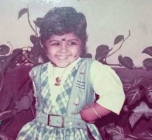 Shruthi Rajanikanth's childhood picture