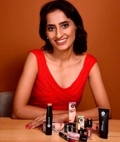 Vineeta Singh posing with Sugar cosmetic prodcuts