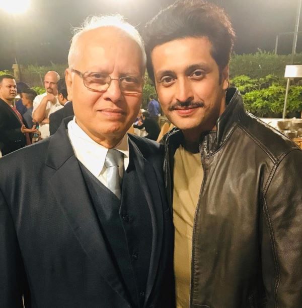 Yash Pandit with his father