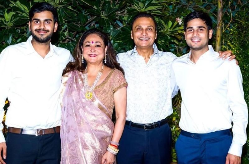 Anmol Ambani with his parents and brother