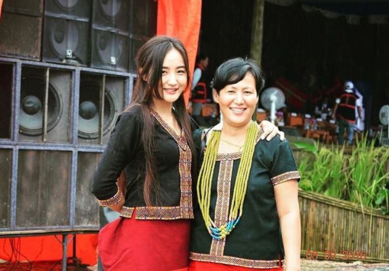 Chum Darang with her mother