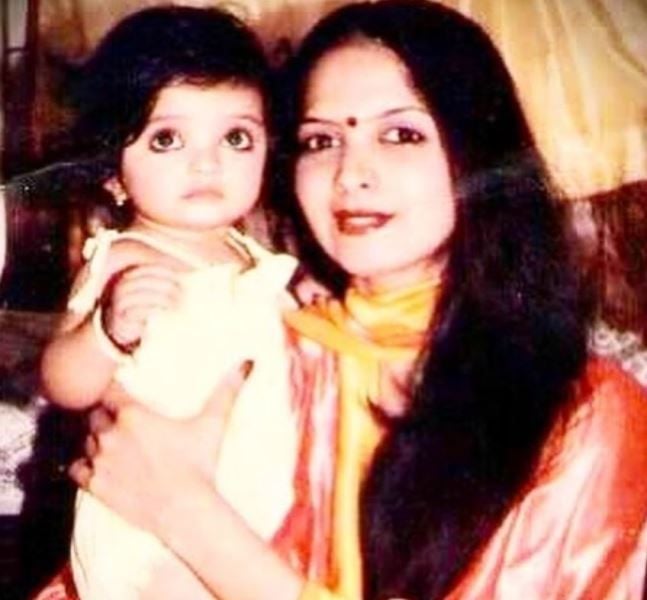 Payal Shetty's childhood picture with her mother