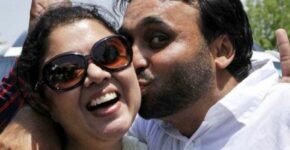 A picture of Bhagwant Mann (of Aam Aadmi Party) kissing his wife, Inderpreet Kaur, after his victory in the 2014 Lok Sabha polls in Sangrur, Punjab