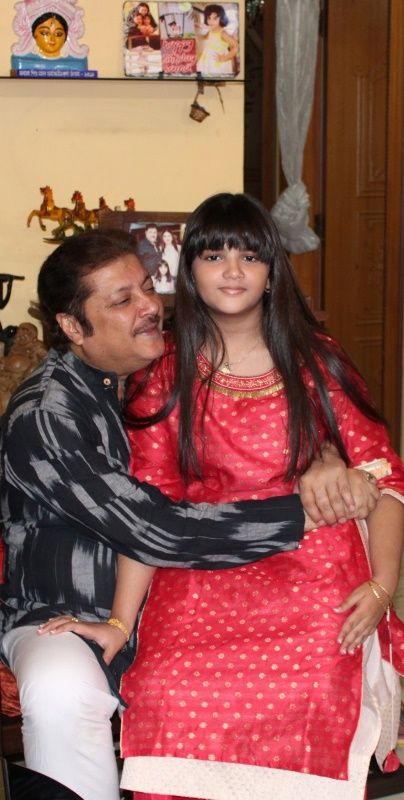 Abhishek Chatterjee with his daughter
