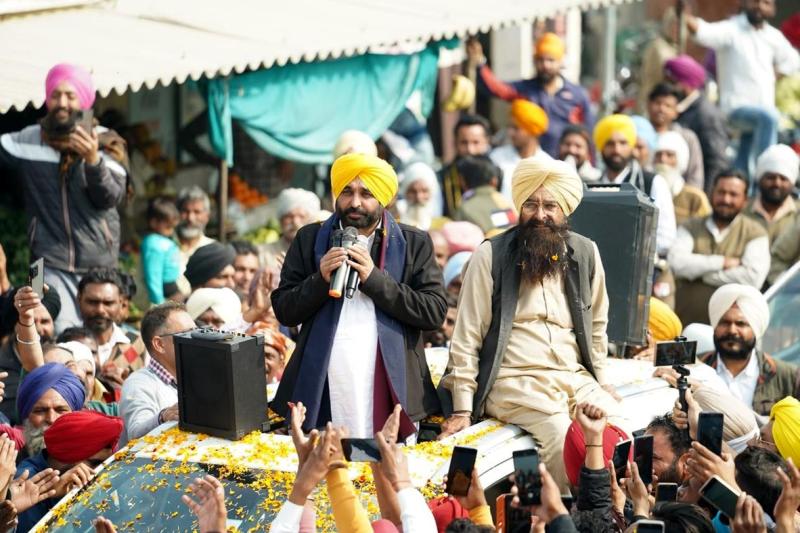 Bhagwant Mann campaigning for and with Gurmeet Singh