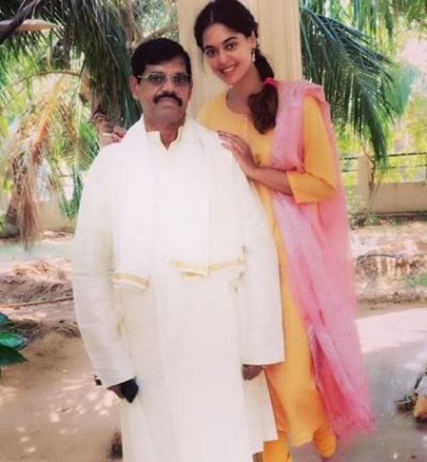 Bindu Madhavi with her father