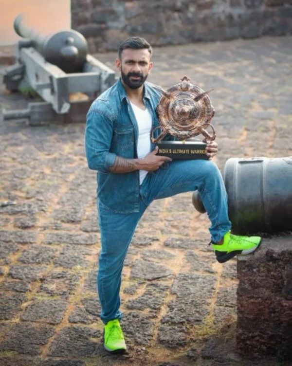 Dinesh Shetty wins India's Ultimate Warrior trophy