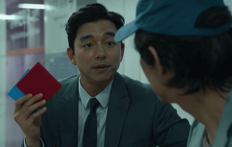 Gong Yoo in a scene from Squid Game (2021)