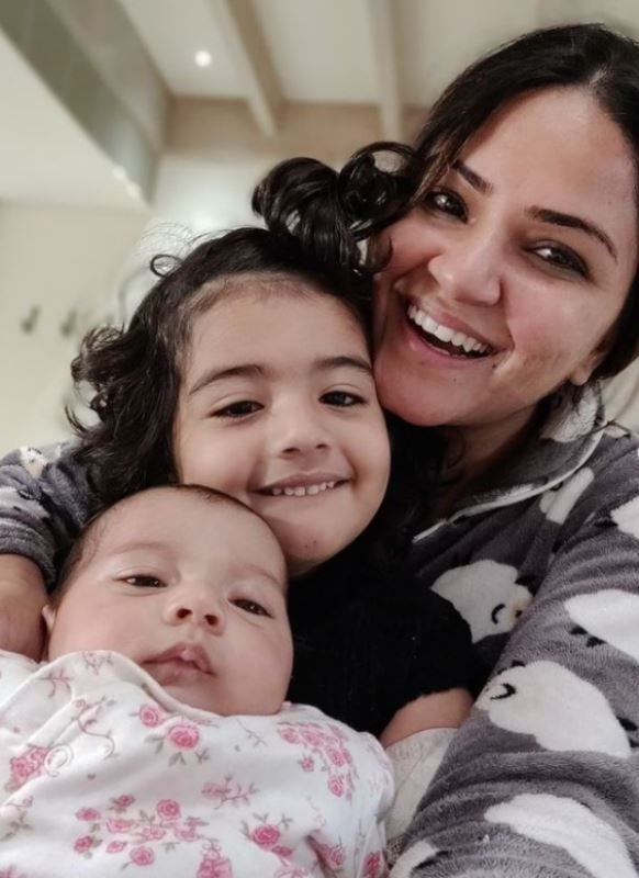 Ritu Rathee Taneja with her daughters