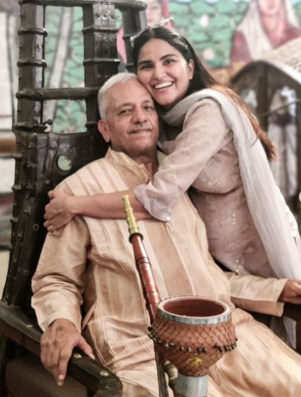 Ritu Rathee Taneja with her father