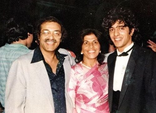 Sharad Panday with Snehlata Panday and son, Chunky Panday 