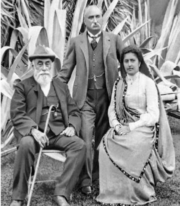 Dorabji Tata with his wife and father, Jamsetji Tata