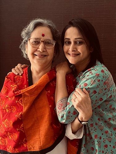Mrinal Kulkarni with her mother