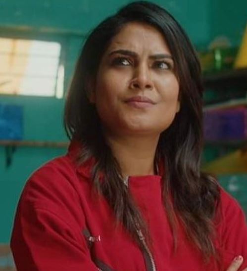 Roopa Rayappa as Neha in One Cut Two Cut