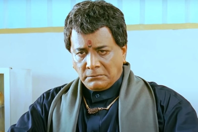 Salim in the film Vettaikaaran